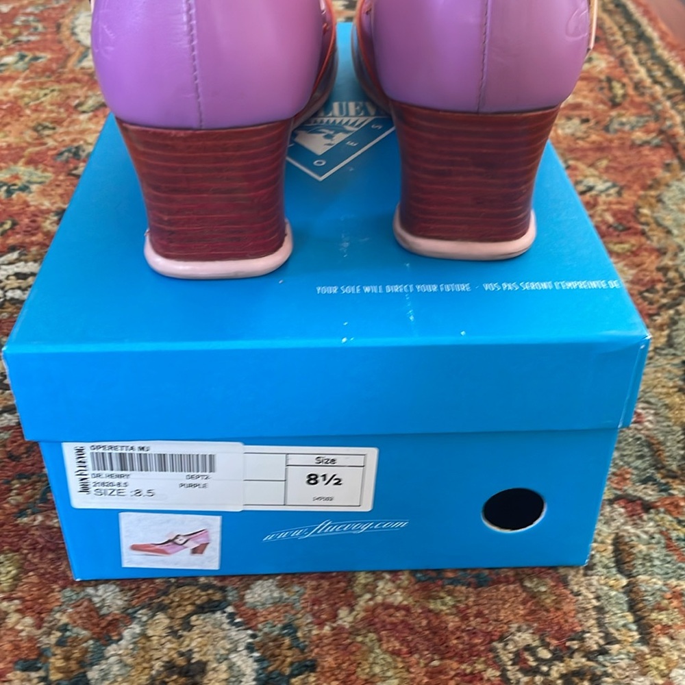 John Fluevog Operetta Dr Henry 8.5 - Picture 6 of 9